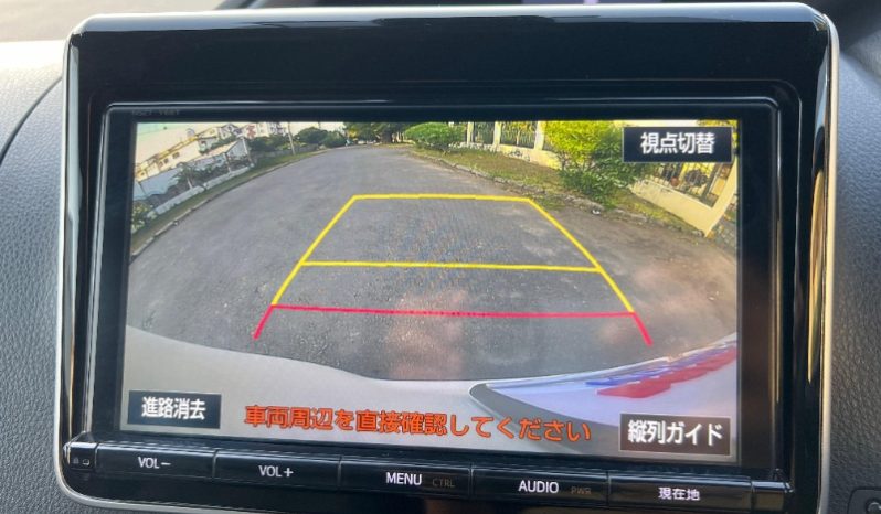 
								Toyota VOXY 2018 full									