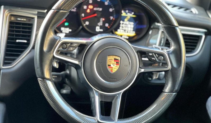 
								PORSCHE MACAN-GTS 2017 full									