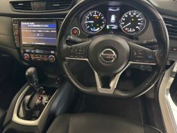 
										Nissan XTRAIL 2018 full									