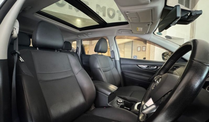 
								Nissan XTRAIL 2018 full									