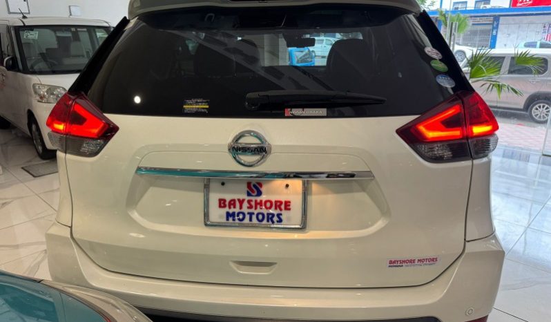 
								Nissan XTRAIL 2018 full									