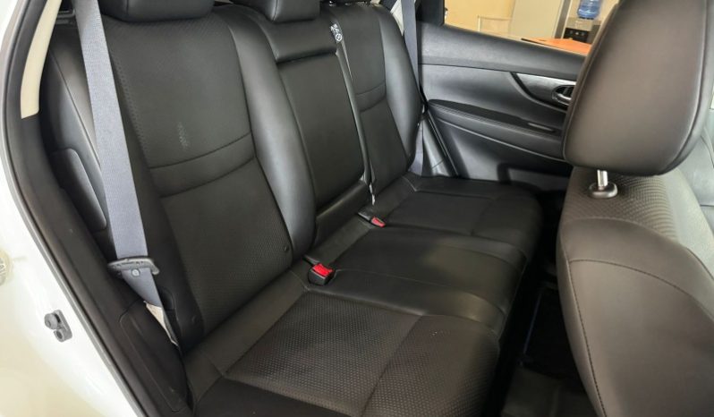 
								Nissan XTRAIL 2018 full									